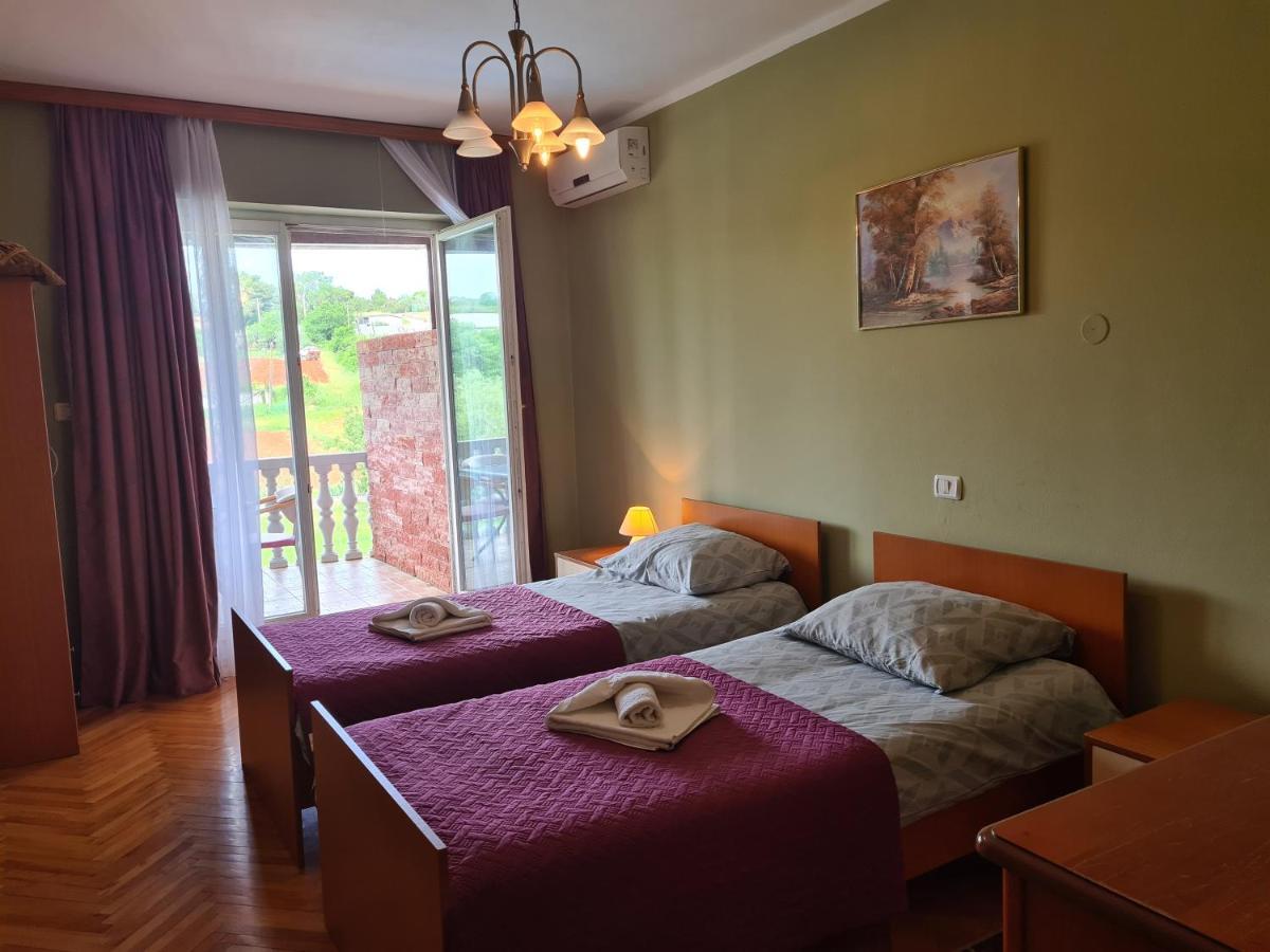 Apartments Šeherzada Pula Exterior foto